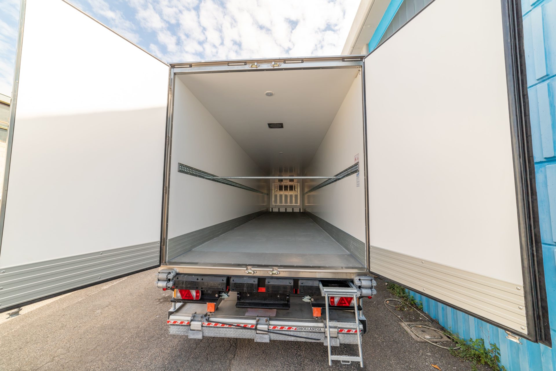allestimento isotermico camion