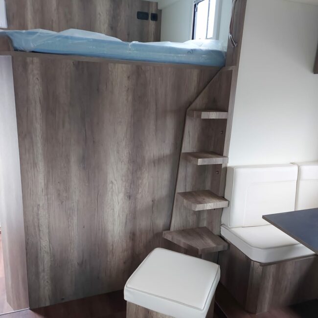 isothermic van racing letto